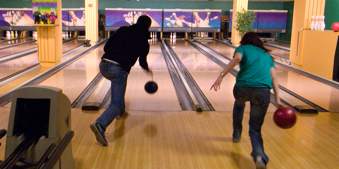 Bilde/illustrasjon om Bowlingklubben Treffsikker